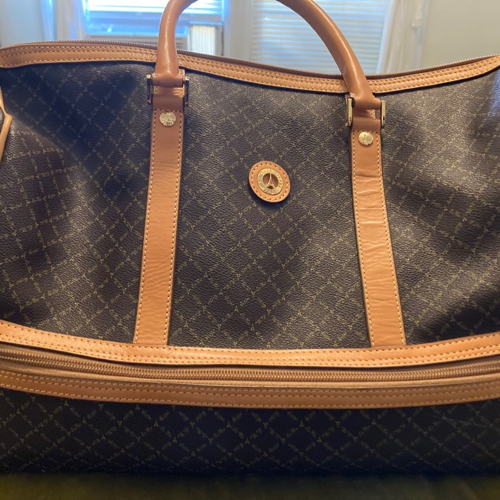 La Tour Eiffel Overnight bag